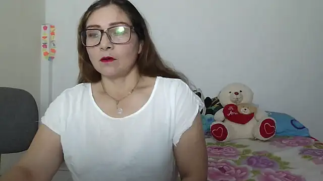ruby-milf1 online show from February 18, 2025, 7:52 pm