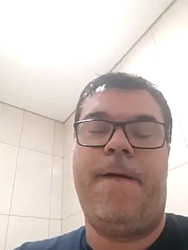 Snapshot of Alexandre123pica chatting on July 24, 2026, 8:43 am Alexandre123pica online show from July 24, 2026, 8:43 am