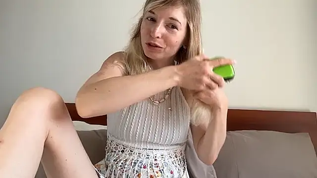 ivankai  online show from March 8, 2026, 3:21 am