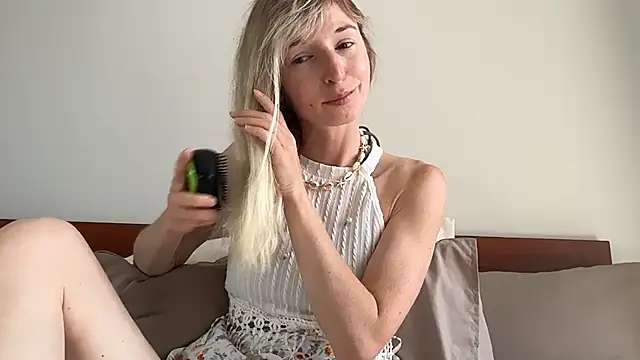 ivankai  online show from March 10, 2026, 3:10 am