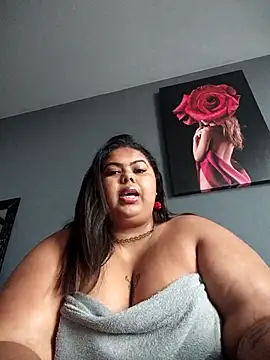 biancabombombbw online show from November 18, 2025, 4:21 pm