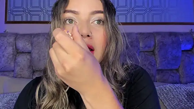 AnnyLopezz  online show from March 14, 2025, 8:10 am