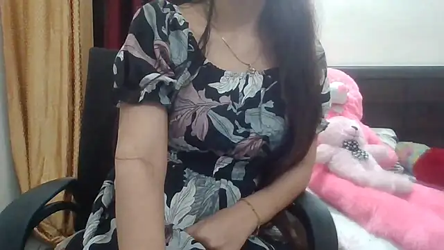Snapshot of Sexy_iknoor chatting on May 15, 2026, 5:27 am Sexy iknoor online show from May 15, 2026, 5:27 am