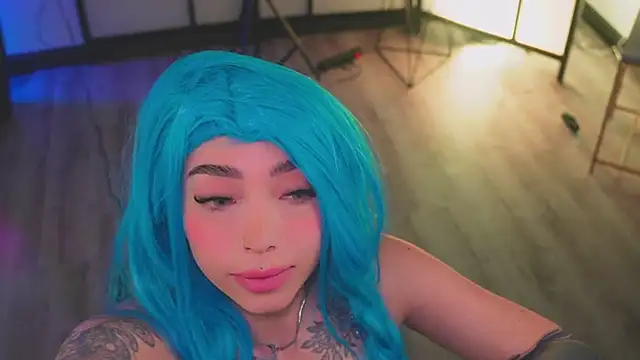 isa red hair online show from February 22, 2026, 12:13 am