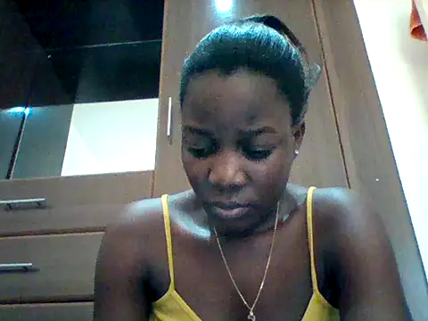 Alessandrajenna online show from May 4, 2026, 10:07 am