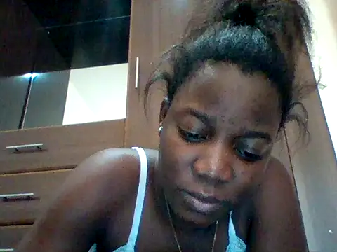 Alessandrajenna online show from April 21, 2026, 7:04 am