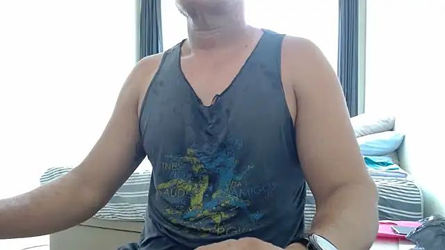 Snapshot of danilostorm7 chatting on October 16, 2025, 5:43 pm danilostorm7 online show from October 16, 2025, 5:43 pm