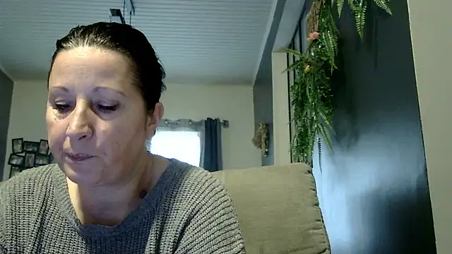 feline27 online show from January 18, 2026, 12:41 pm