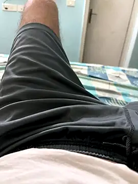 Snapshot of yourheroforfun chatting on September 30, 2025, 8:15 pm yourheroforfun online show from September 30, 2025, 8:15 pm