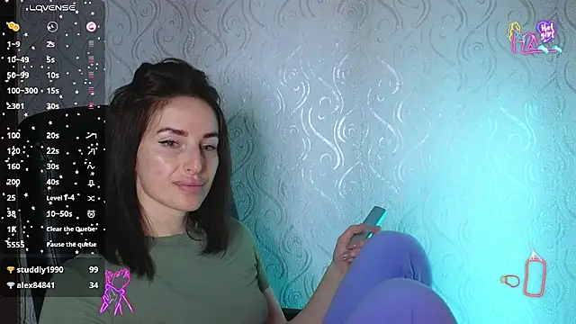 Snapshot of xx_adrihanna_xx chatting on May 20, 2026, 5:43 pm xx adrihanna xx online show from May 20, 2026, 5:43 pm