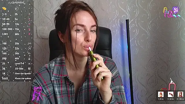Snapshot of xx_adrihanna_xx chatting on June 5, 2026, 5:12 am xx adrihanna xx online show from June 5, 2026, 5:12 am