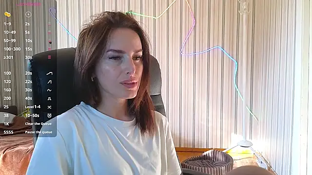 Snapshot of xx_adrihanna_xx chatting on July 6, 2026, 3:47 pm xx adrihanna xx online show from July 6, 2026, 3:47 pm