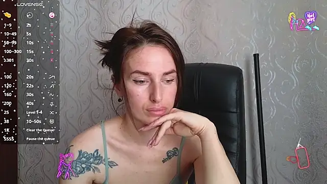 Snapshot of xx_adrihanna_xx chatting on June 10, 2026, 5:52 am xx adrihanna xx online show from June 10, 2026, 5:52 am