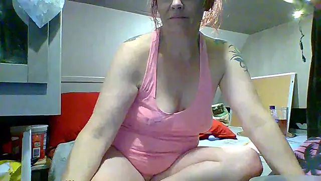 Snapshot of spundarella420 chatting on January 3, 2025, 6:24 pm spundarella420 online show from January 3, 2025, 6:24 pm
