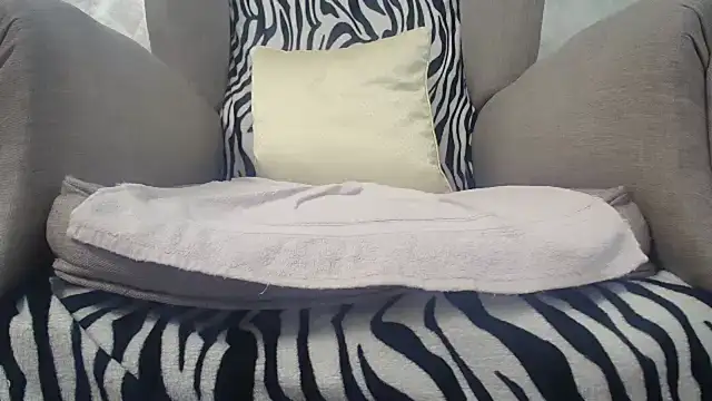 Snapshot of Web_Lady chatting on March 22, 2025, 3:09 pm Web Lady online show from March 22, 2025, 3:09 pm