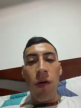 vpn1000 online show from December 2, 2025, 8:10 pm