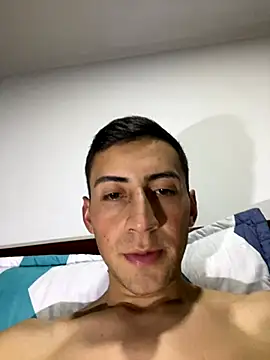 vpn1000 online show from September 26, 2025, 2:51 am