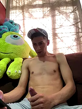 vpn1000 online show from September 22, 2025, 8:37 pm