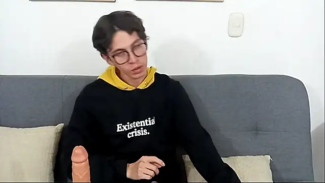 Snapshot of Norehg chatting on October 11, 2025, 8:26 am Norehg online show from October 11, 2025, 8:26 am