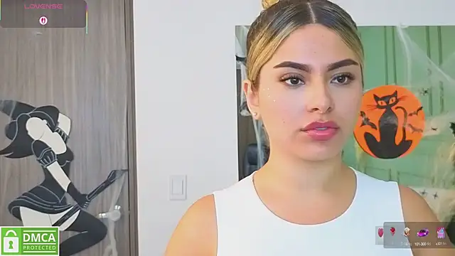 Snapshot of kataliina__ chatting on October 18, 2025, 12:07 pm kataliina online show from October 18, 2025, 12:07 pm