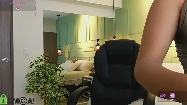 Snapshot of kataliina__ chatting on December 1, 2025, 11:44 am kataliina online show from December 1, 2025, 11:44 am