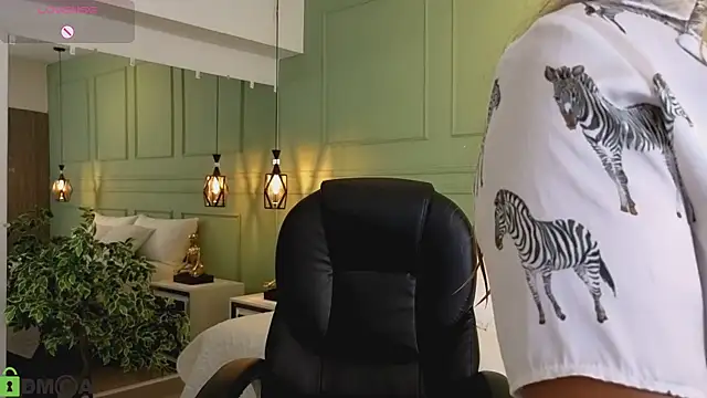 Snapshot of kataliina__ chatting on February 18, 2026, 11:50 am kataliina online show from February 18, 2026, 11:50 am