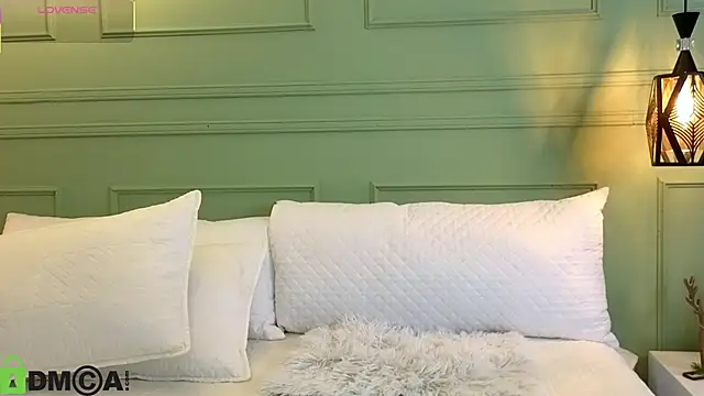 Snapshot of kataliina__ chatting on November 28, 2025, 11:32 am kataliina online show from November 28, 2025, 11:32 am