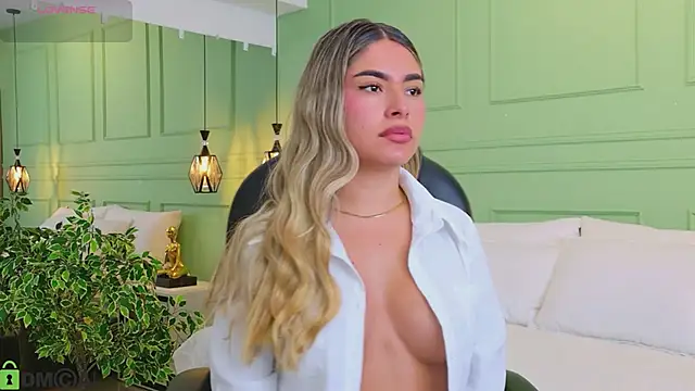 Snapshot of kataliina__ chatting on March 16, 2026, 11:58 am kataliina online show from March 16, 2026, 11:58 am