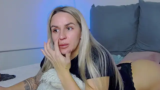 Snapshot of SofiJames chatting on October 29, 2025, 6:34 am SofiJames online show from October 29, 2025, 6:34 am