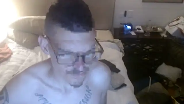 Snapshot of theschisel chatting on April 1, 2026, 2:57 am theschisel online show from April 1, 2026, 2:57 am