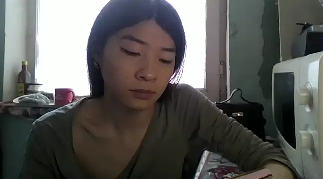 CarlyJoy online show from March 2, 2025, 9:32 am
