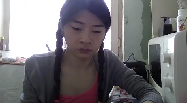 CarlyJoy online show from March 10, 2025, 7:44 am