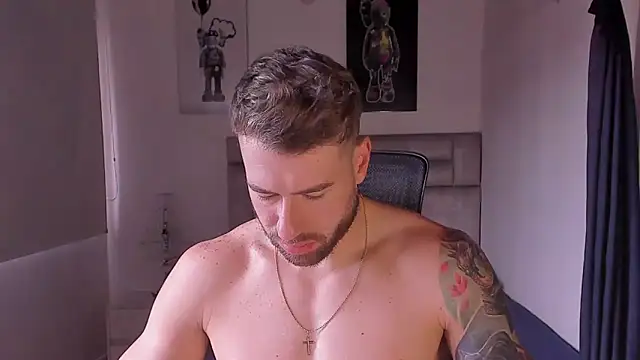 paul rogerr online show from November 4, 2025, 12:53 pm