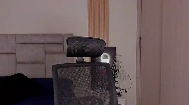 paul rogerr online show from December 4, 2024, 3:04 pm