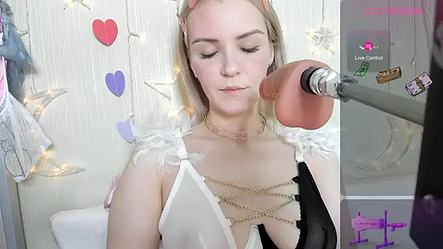 Snapshot of Kaya_Devis chatting on September 12, 2025, 5:18 am Kaya Devis online show from September 12, 2025, 5:18 am