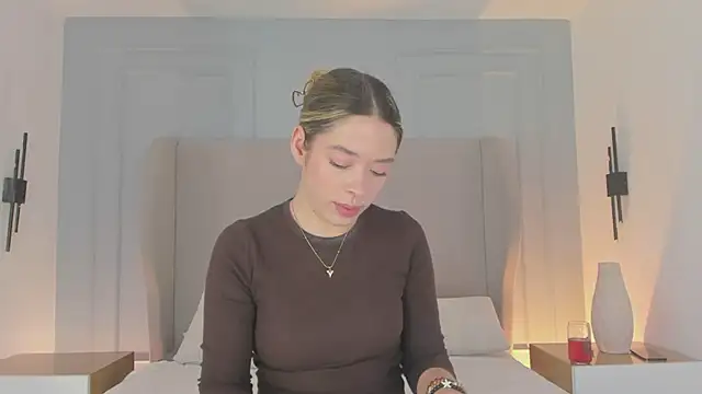 Snapshot of chloe_d chatting on March 27, 2026, 11:55 am chloe d online show from March 27, 2026, 11:55 am