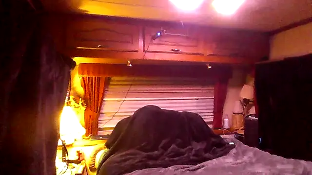 deepstroker42071 online show from March 17, 2026, 2:47 am