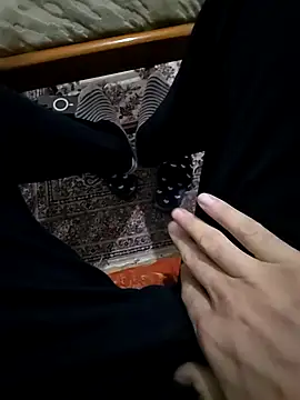 Snapshot of ikarus07 chatting on January 8, 2025, 10:06 pm ikarus07 online show from January 8, 2025, 10:06 pm