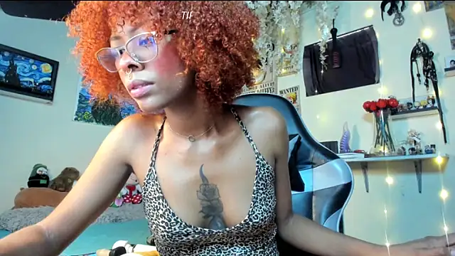 Cristal Jonasxh online show from June 3, 2026, 6:45 pm