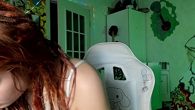 Snapshot of Sunny_Mouse_ chatting on October 7, 2025, 5:14 pm Sunny Mouse online show from October 7, 2025, 5:14 pm