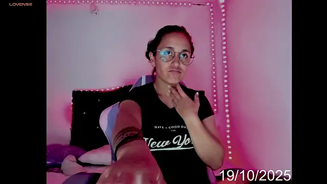 Snapshot of lady_hana28 chatting on November 19, 2025, 12:16 pm lady hana28 online show from November 19, 2025, 12:16 pm