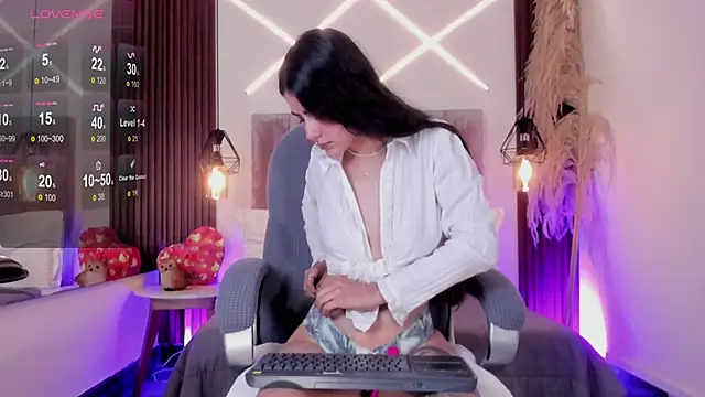 Snapshot of dasha-rodrigues chatting on June 7, 2026, 1:27 pm dasha-rodrigues online show from June 7, 2026, 1:27 pm