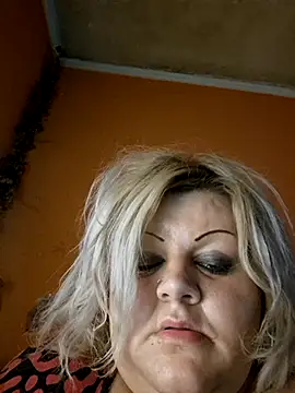 ducicsajsziii online show from October 10, 2025, 10:21 pm