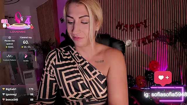 sofiah  online show from October 28, 2025, 6:29 pm