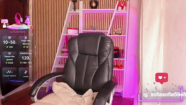 Snapshot of sofiah_ chatting on March 4, 2026, 7:10 pm sofiah online show from March 4, 2026, 7:10 pm