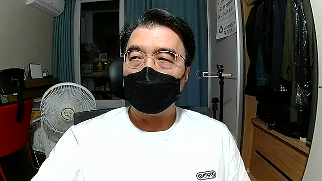 Jackvanlee online show from August 5, 2026, 12:43 pm