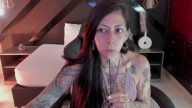 dark gotica online show from June 6, 2026, 12:43 pm