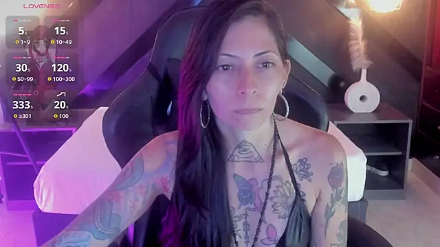 dark gotica online show from June 16, 2026, 7:25 pm