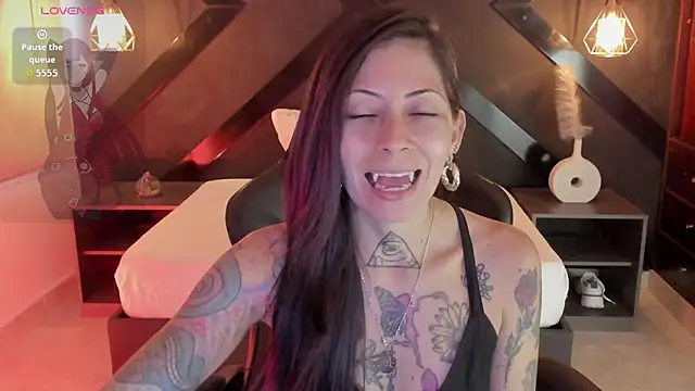 dark gotica online show from June 11, 2026, 12:35 pm