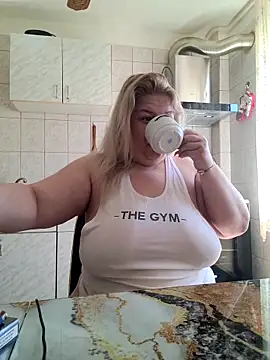 AriannaMilf online show from April 26, 2026, 10:45 am